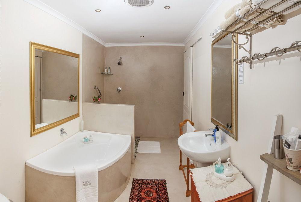 Cape Pillars Boutique Hotel Durbanville Exterior foto